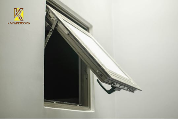 Ưu điểm vượt trội của cửa sổ nhôm kính mở hất trong xây dựng hiện đại